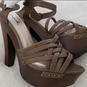 New Qupid Strappy Heels
Size 7